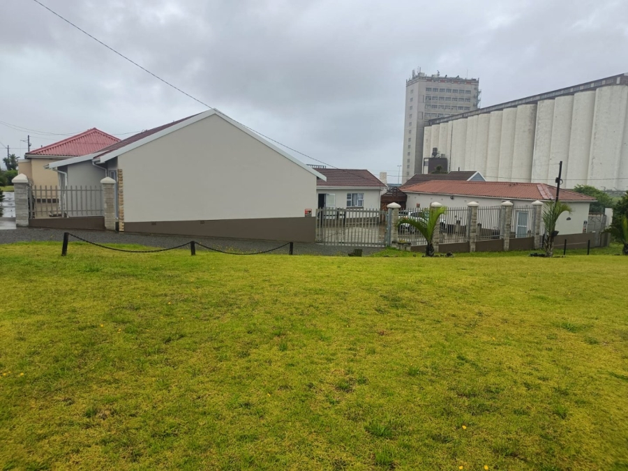 9 Bedroom Property for Sale in Greenfields Eastern Cape